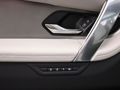 New 2026 Land Rover Discovery Sport Landmark AWD/4WD image 20