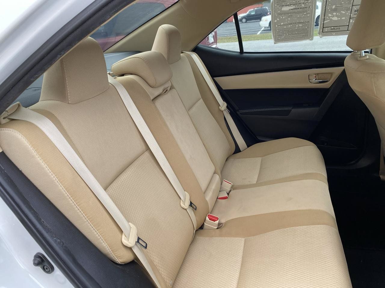 Used 2018 Toyota Corolla LE FWD image 8