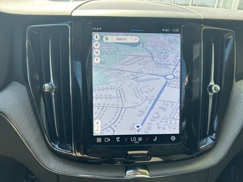 Certified 2025 Volvo XC60 B5 Plus AWD/4WD image 22