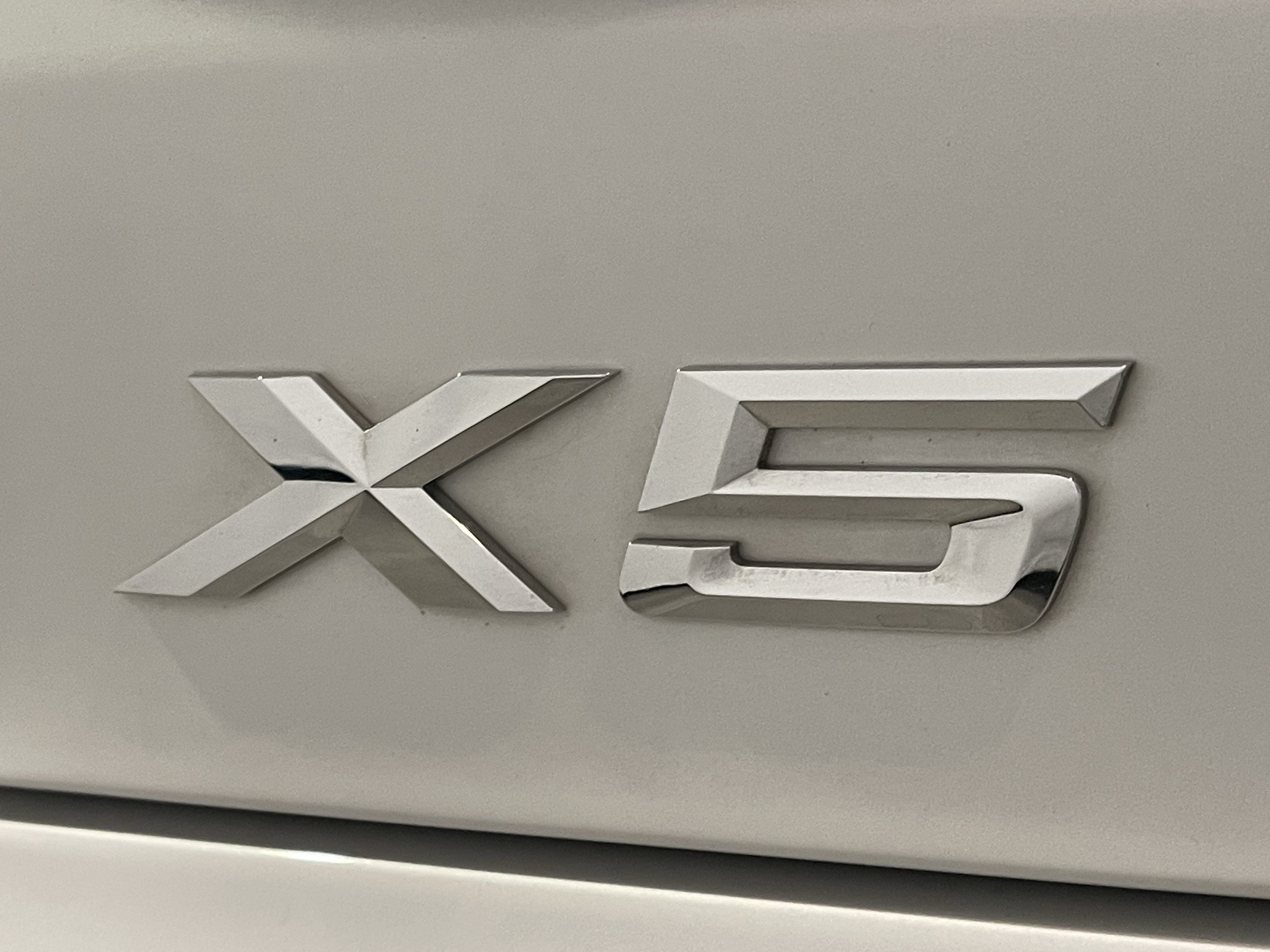 Certified 2024 BMW X5 xDrive40i w/ Parking Assistance Package AWD/4WD image 24