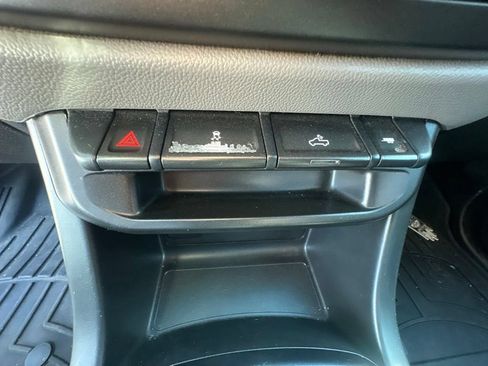 Used 2021 Chevrolet Colorado W/T w/ Custom Special Edition RWD image 18
