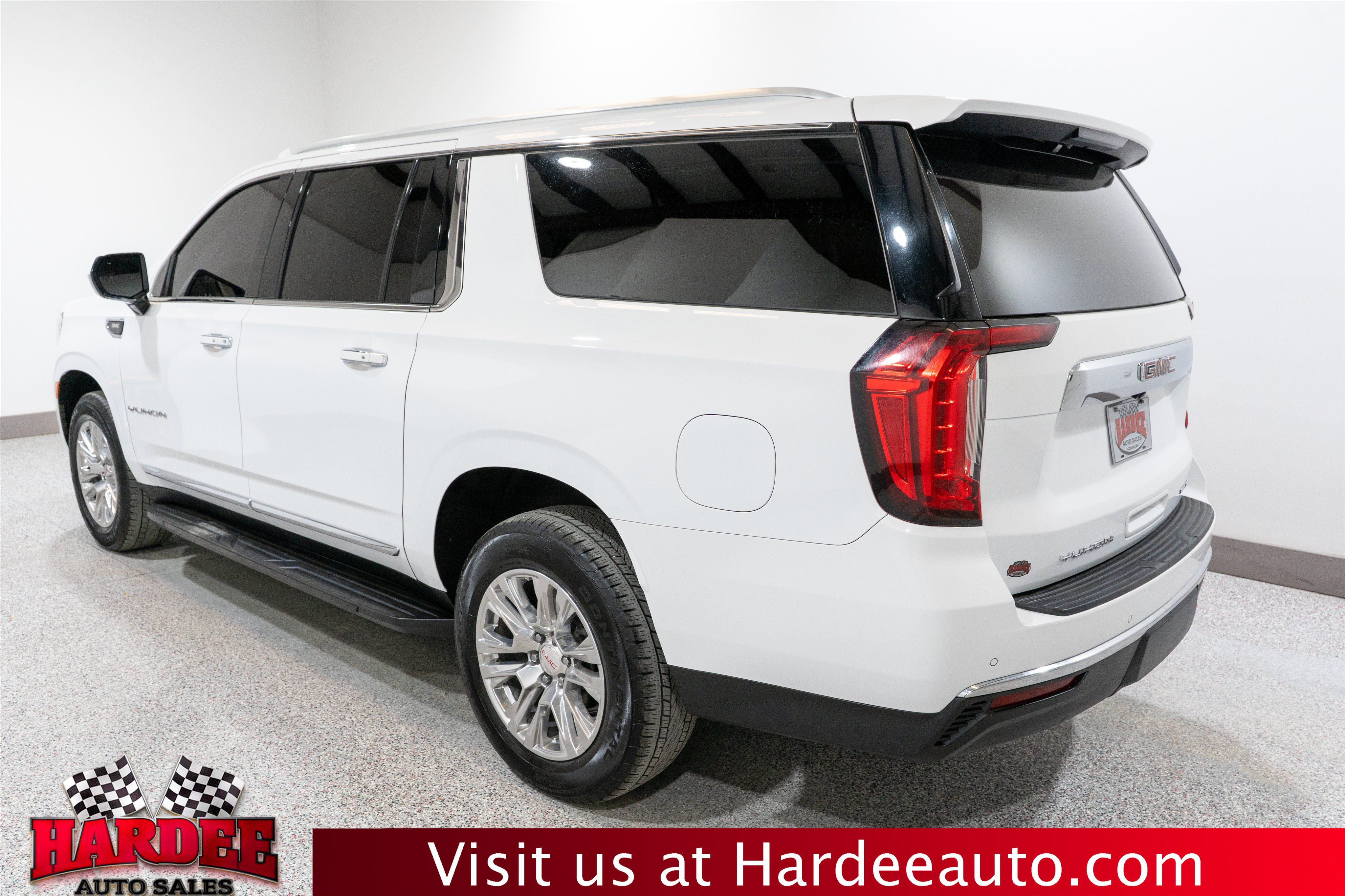 Used 2021 GMC Yukon XL SLT RWD image 3