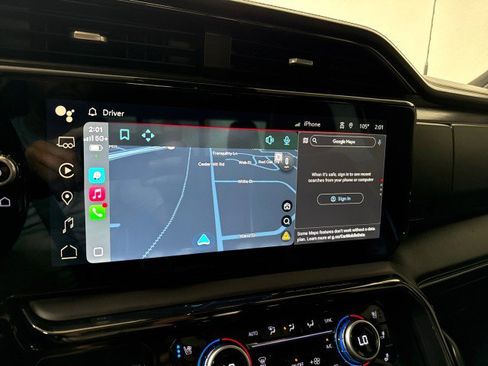 Used 2024 GMC Sierra 2500 AT4X image 33