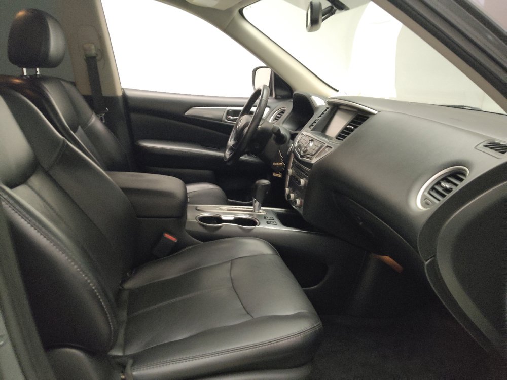 Used 2018 Nissan Pathfinder SL w/ Cargo Package FWD image 21