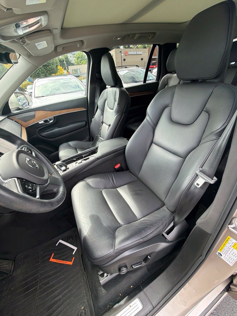 Certified 2023 Volvo XC90 B6 Plus w/ Protection Package Premier AWD/4WD image 13