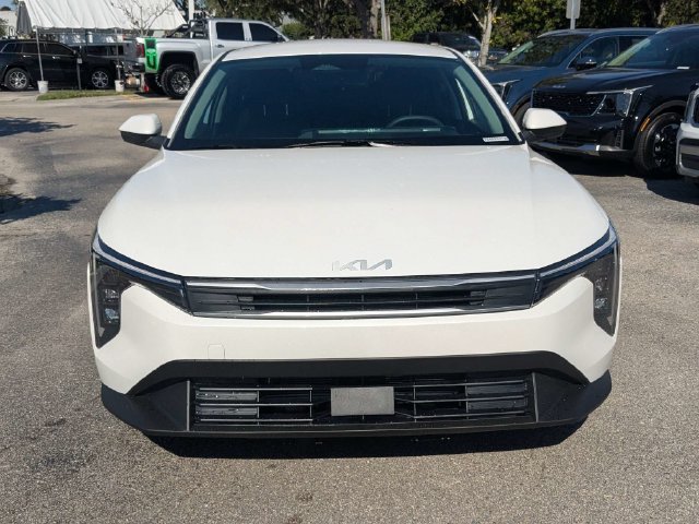 New 2026 Kia K4 FWD image 9