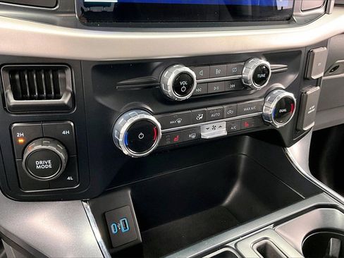 Used 2022 Ford F150 XLT w/ Equipment Group 302A High image 32