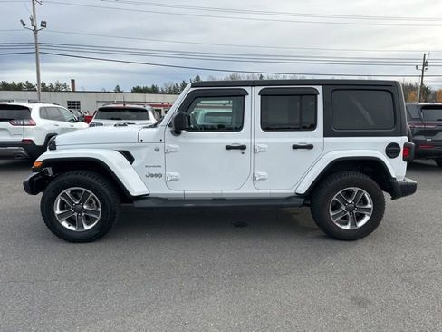 Used 2020 Jeep Wrangler Unlimited Sahara image 4