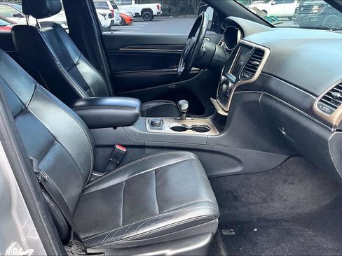 Used 2014 Jeep Grand Cherokee Limited w/ Luxury Group II AWD/4WD image 29