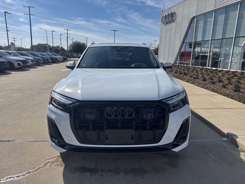 Used 2025 Audi Q7 3.0T Prestige w/ Prestige Package image 3
