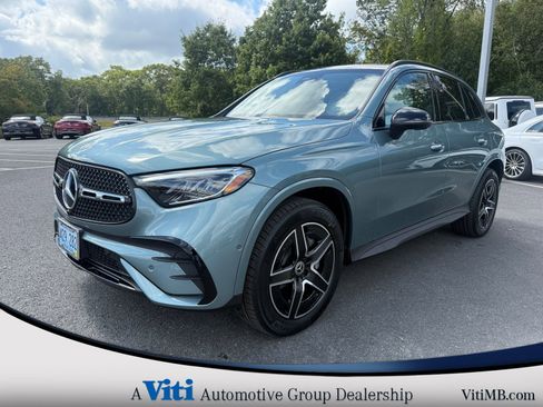 Used 2025 Mercedes-Benz GLC 300 4MATIC image 4