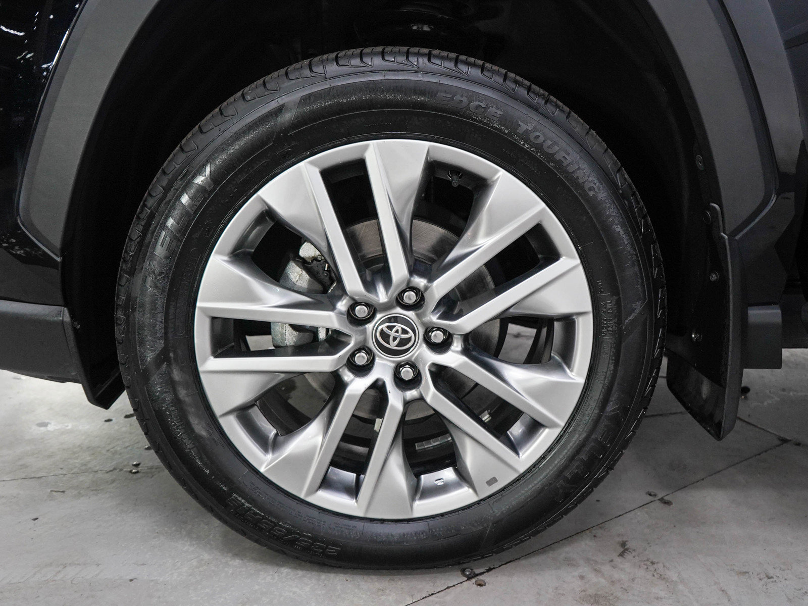 Used 2023 Toyota RAV4 XLE Premium AWD/4WD image 30