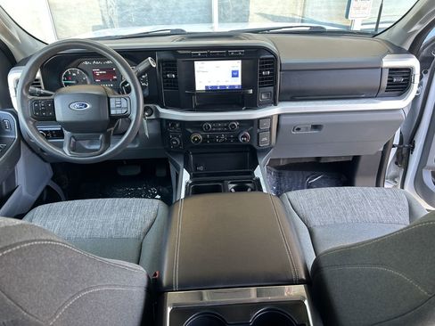 Used 2023 Ford F250 XLT w/ FX4 Off-Road Package image 15