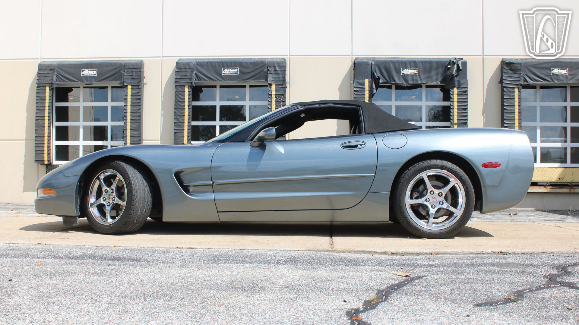 Used 2004 Chevrolet Corvette Convertible w/ Preferred Equipment Group RWD image 25