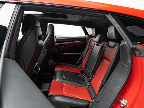 Used 2020 Lamborghini Urus AWD/4WD image 59