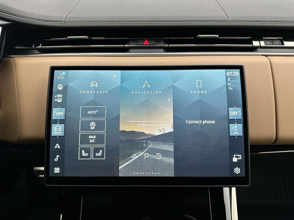 New 2027 Land Rover Range Rover Sport Dynamic SE AWD/4WD image 13