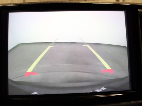 Used 2023 Chrysler Pacifica Touring-L FWD image 27