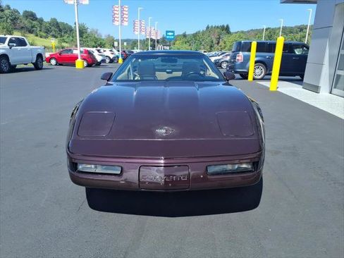 Used 1992 Chevrolet Corvette Coupe RWD image 3
