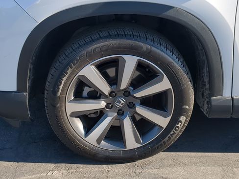 Used 2023 Honda Pilot Touring image 13