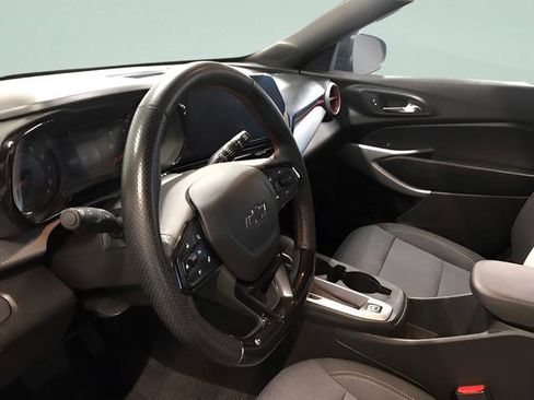 Used 2024 Chevrolet Trax RS image 17