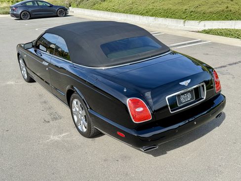 Used 2007 Bentley Azure image 21