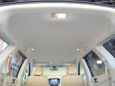 Used 2014 Nissan Pathfinder SL w/ SL Tech Package image 44