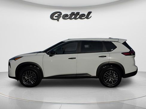 Used 2024 Nissan Rogue S FWD image 8