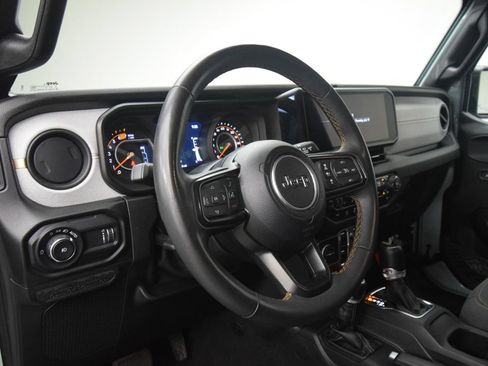 Used 2024 Jeep Wrangler Unlimited Sport AWD/4WD image 16