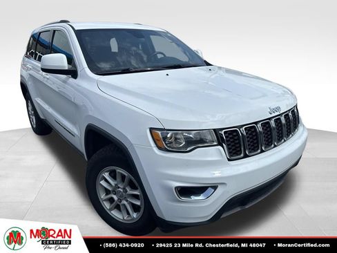 Used 2020 Jeep Grand Cherokee Laredo AWD/4WD image 2