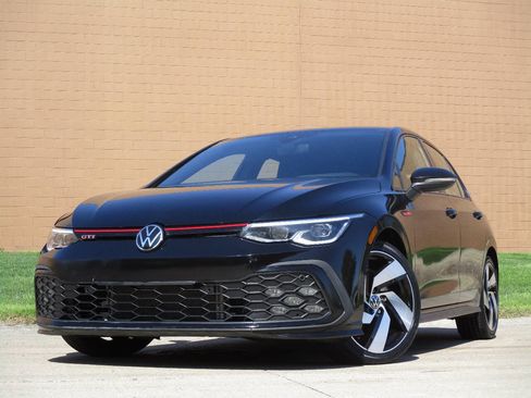 Used 2023 Volkswagen GTI S image 4