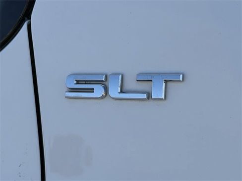 Used 2019 GMC Acadia SLT w/ Black Edition image 9