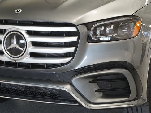 Used 2026 Mercedes-Benz GLS 450 4MATIC image 6