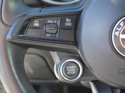 Used 2022 Alfa Romeo Giulia Ti image 14