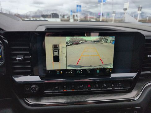 Certified 2022 Chevrolet Silverado 1500 ZR2 w/ Technology Package image 20