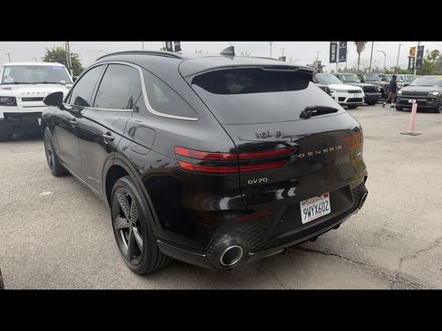 Used 2023 Genesis GV70 2.5T w/ Sport Prestige Package AWD/4WD image 3