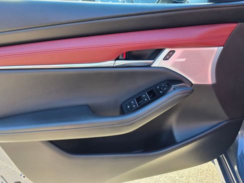 Certified 2025 MAZDA MAZDA3 2.5 S Hatchback w/ Premium Pkg image 15