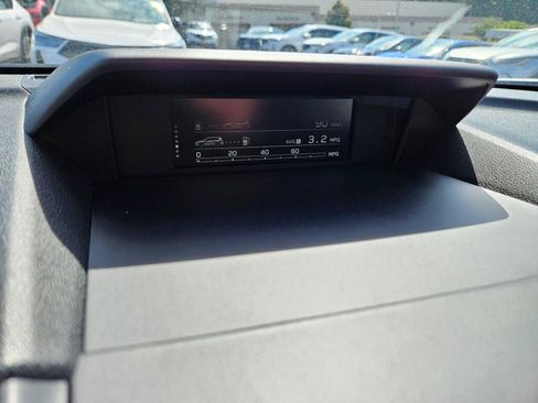 Used 2023 Subaru Forester Limited AWD/4WD image 31