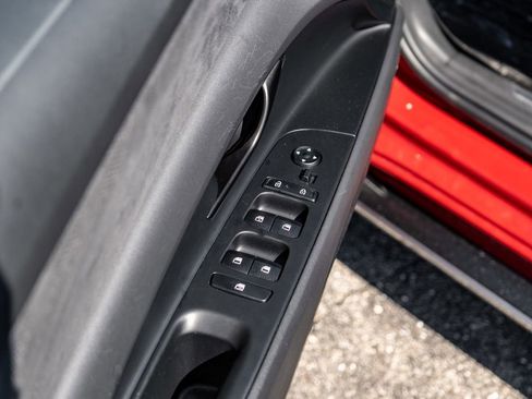 Used 2025 Hyundai Elantra N image 17