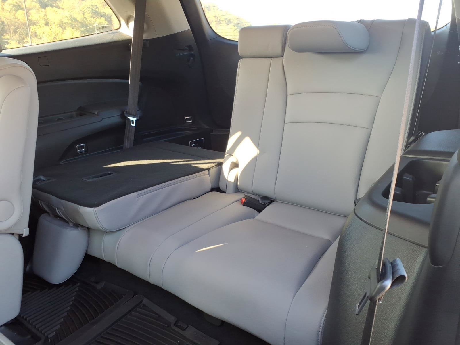 Certified 2022 Honda Pilot Touring image 17