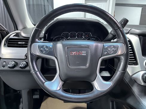 Used 2016 GMC Yukon SLE w/ Convenience Package image 22