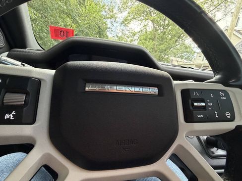 Used 2020 Land Rover Defender 110 AWD/4WD image 42