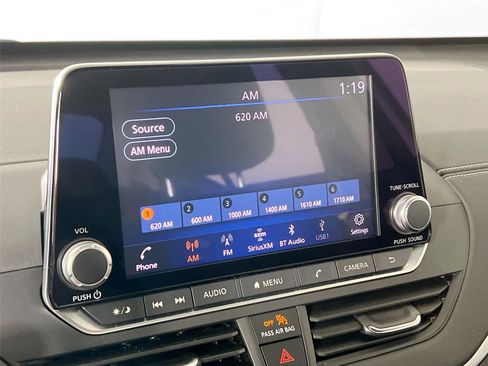 Used 2022 Nissan Altima 2.5 SV w/ SV Premium Package FWD image 13