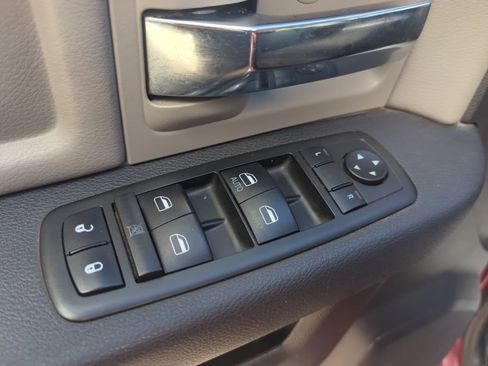 Used 2012 RAM 1500 Big Horn image 24