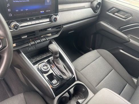 Used 2024 Chevrolet Colorado Trail Boss image 12