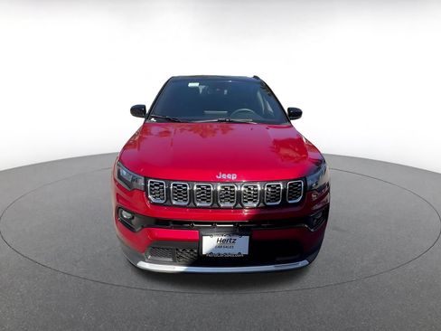 Used 2025 Jeep Compass Limited AWD/4WD image 4