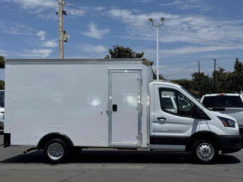 Used 2022 Ford Transit 350 DRW RWD image 7