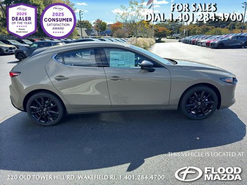 New 2025 MAZDA MAZDA3 Carbon image 9