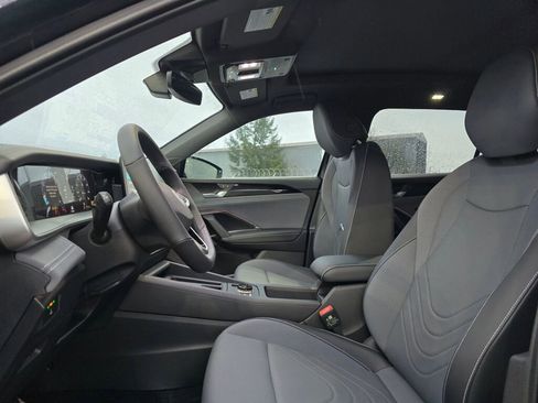 New 2026 Volkswagen Tiguan SE R-Line image 19