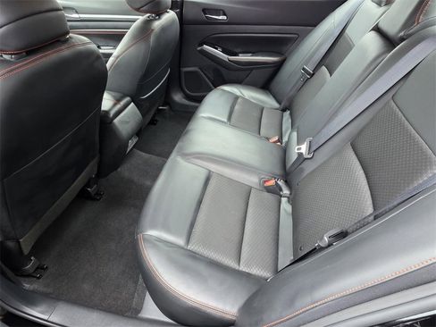 Used 2023 Nissan Altima 2.5 SR image 9