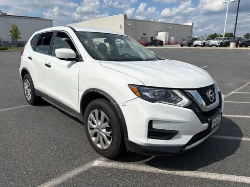 Used 2017 Nissan Rogue S AWD/4WD image 7